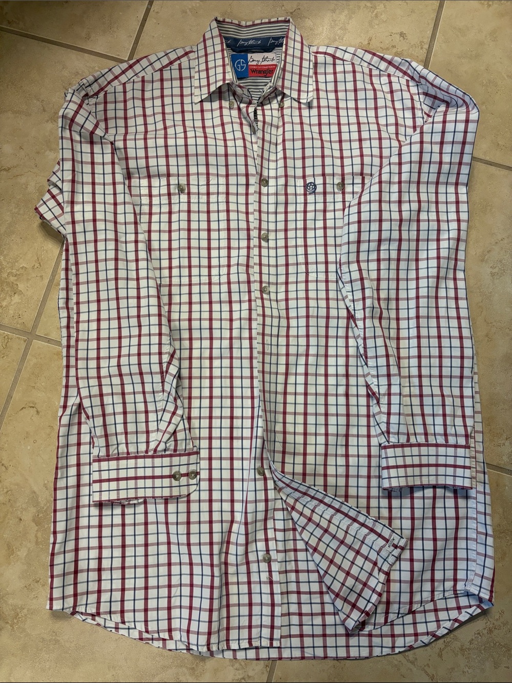 Wrangler George Strait Cowboy Cut Men's Red, White & Blue Button-Down LT Flaw